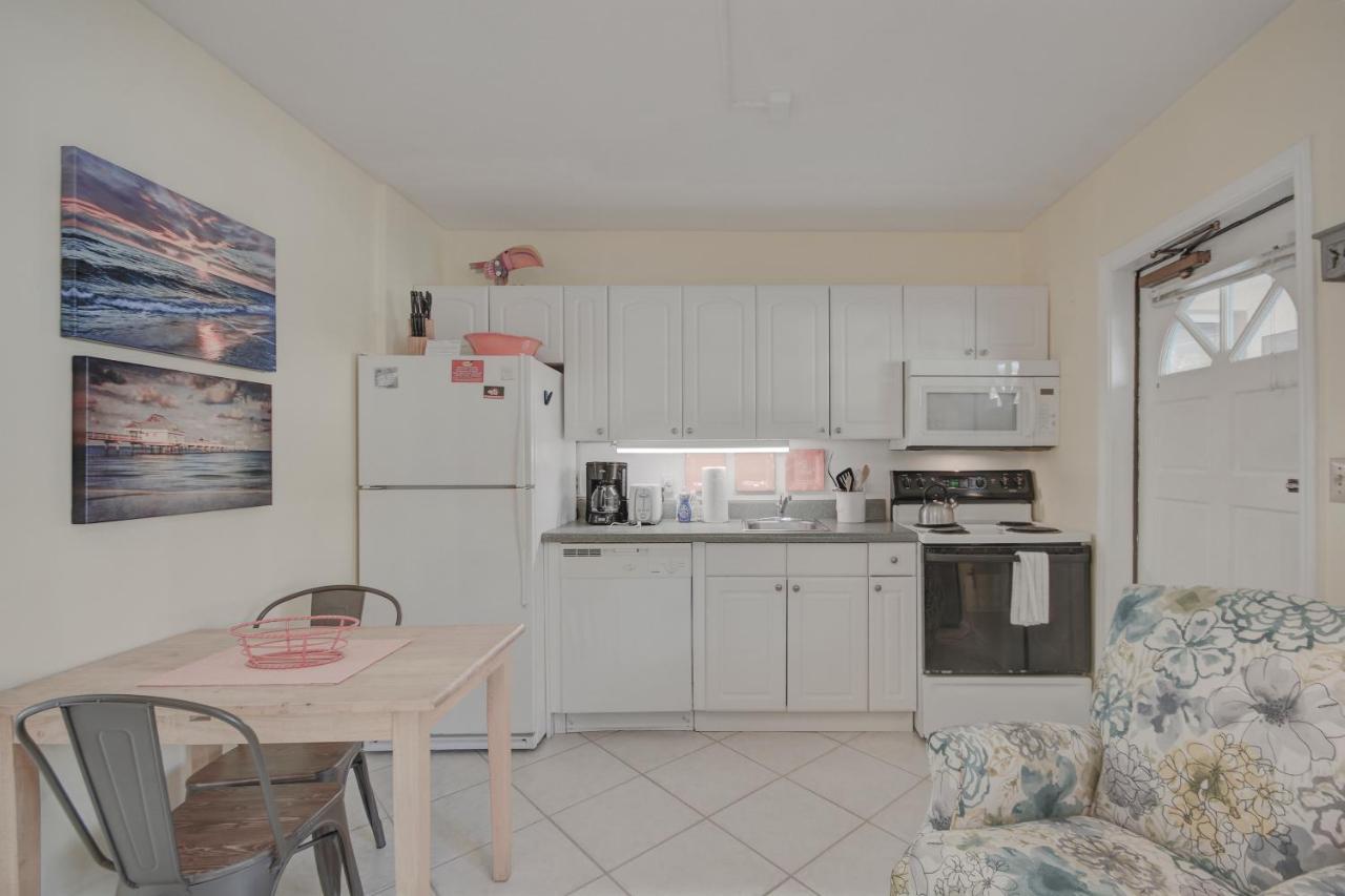 Five Palms Vacation Rentals- Daily - Weekly - Monthly Clearwater Beach Exteriör bild