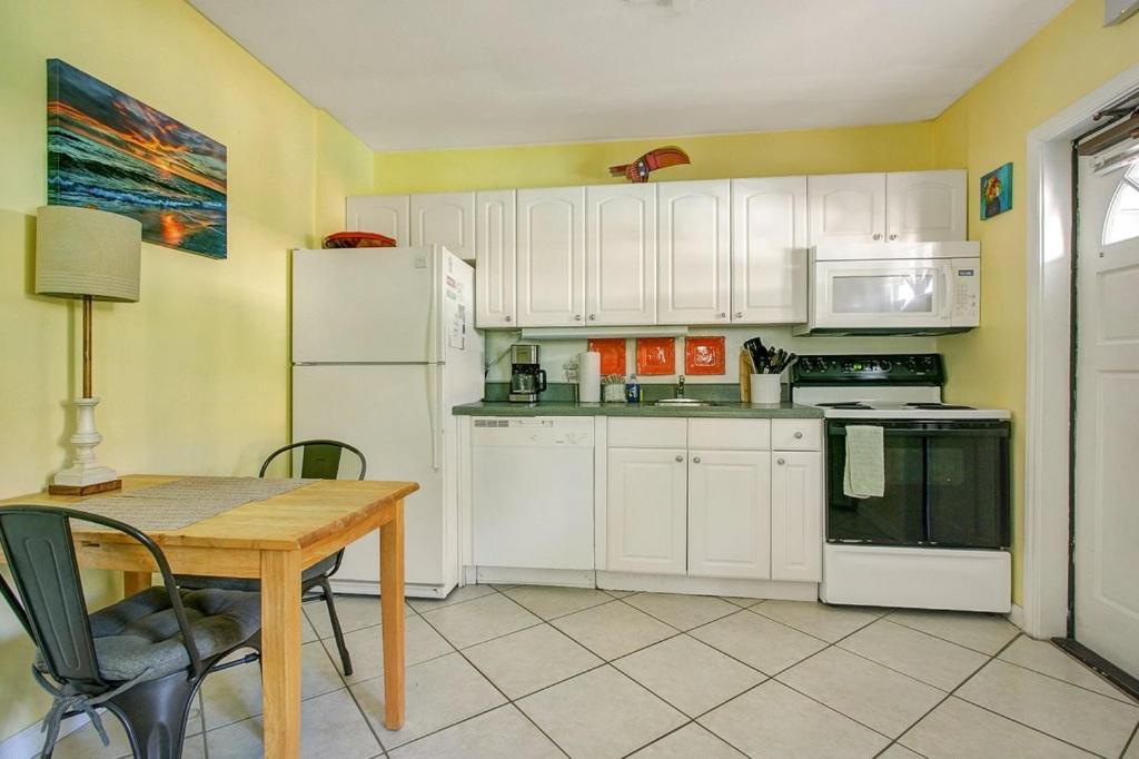 Five Palms Vacation Rentals- Daily - Weekly - Monthly Clearwater Beach Exteriör bild