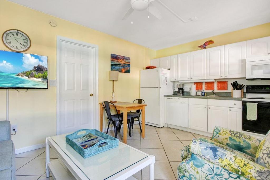 Five Palms Vacation Rentals- Daily - Weekly - Monthly Clearwater Beach Exteriör bild