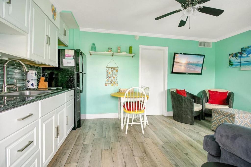 Five Palms Vacation Rentals- Daily - Weekly - Monthly Clearwater Beach Exteriör bild